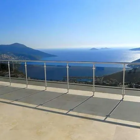 Sleeps 12 Pool Air Con Wifi Vilă