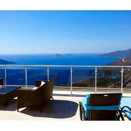 Sleeps 12 Pool Air Con Wifi