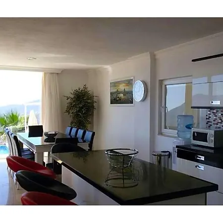 Sleeps 12 Pool Air Con Wifi Kalkan